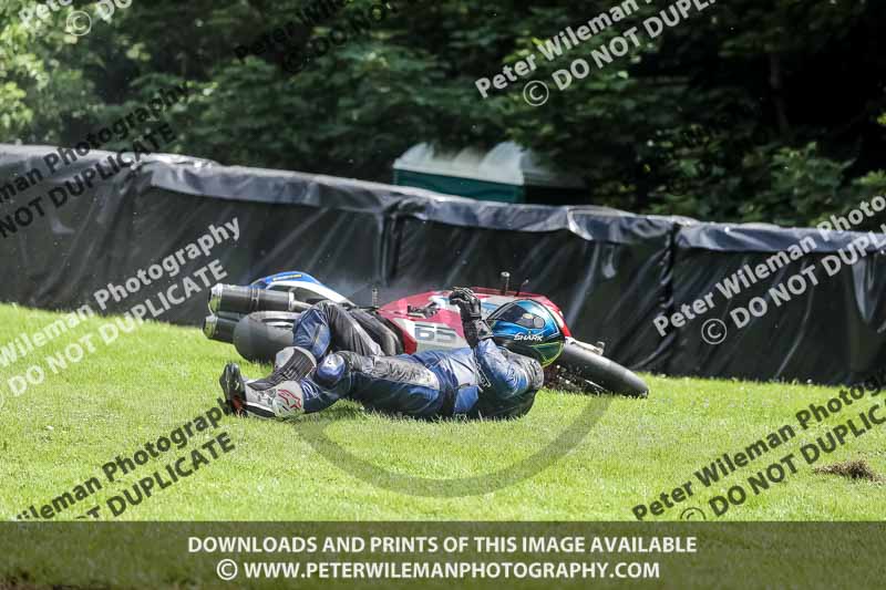 cadwell no limits trackday;cadwell park;cadwell park photographs;cadwell trackday photographs;enduro digital images;event digital images;eventdigitalimages;no limits trackdays;peter wileman photography;racing digital images;trackday digital images;trackday photos